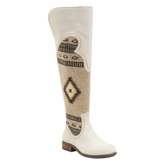 BORN Lucero Comfort Boots - Picture 1 of 3